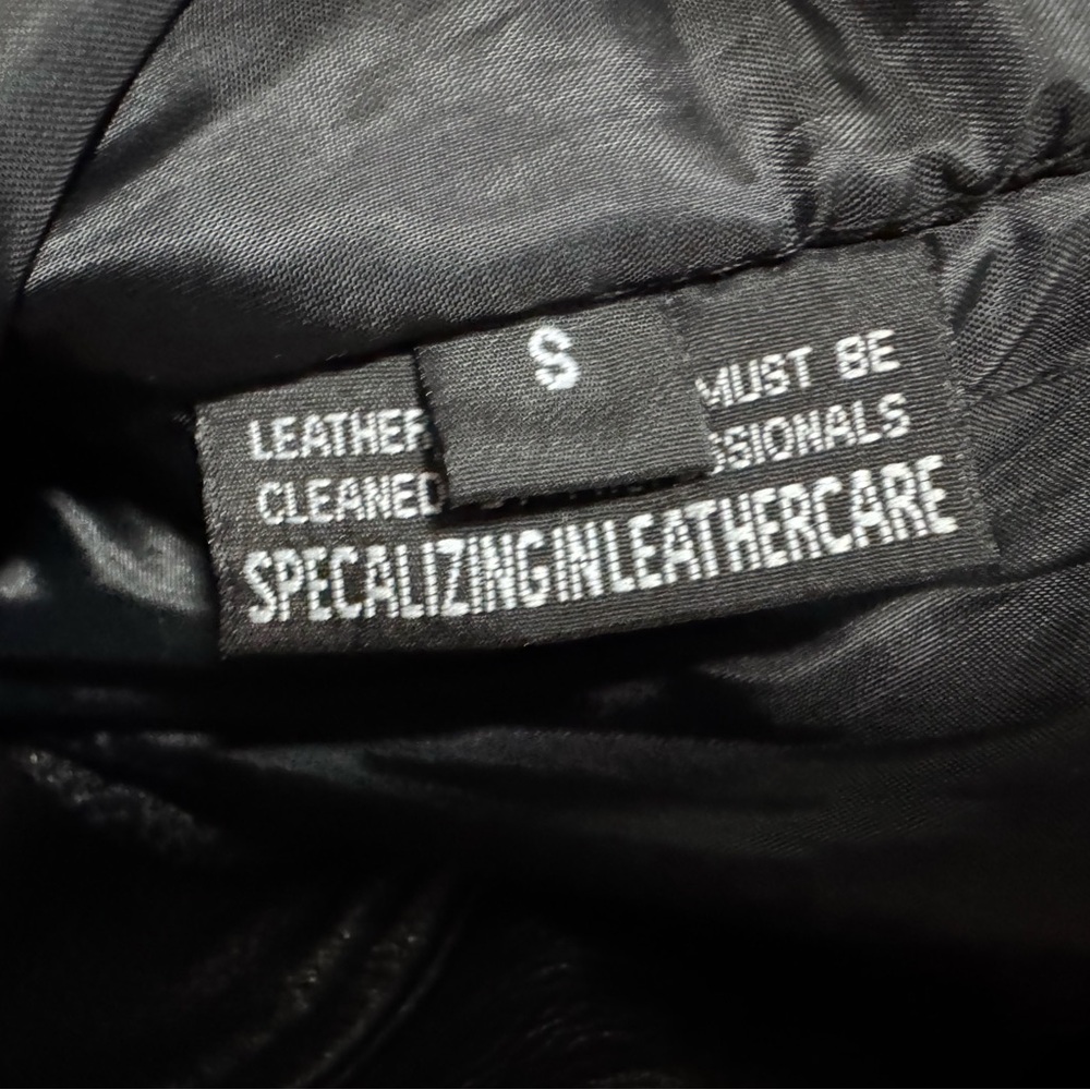 First Authentic Riding Gear Women’s LeatherJacket - Picture 4 of 6